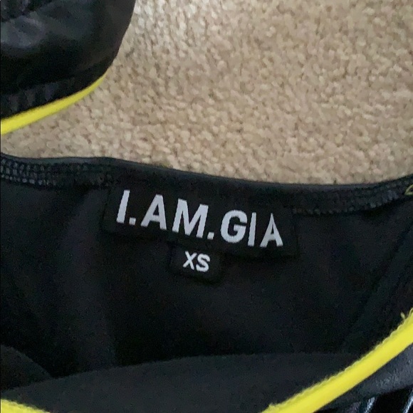 I.AM.GIA crop top - Picture 2 of 3